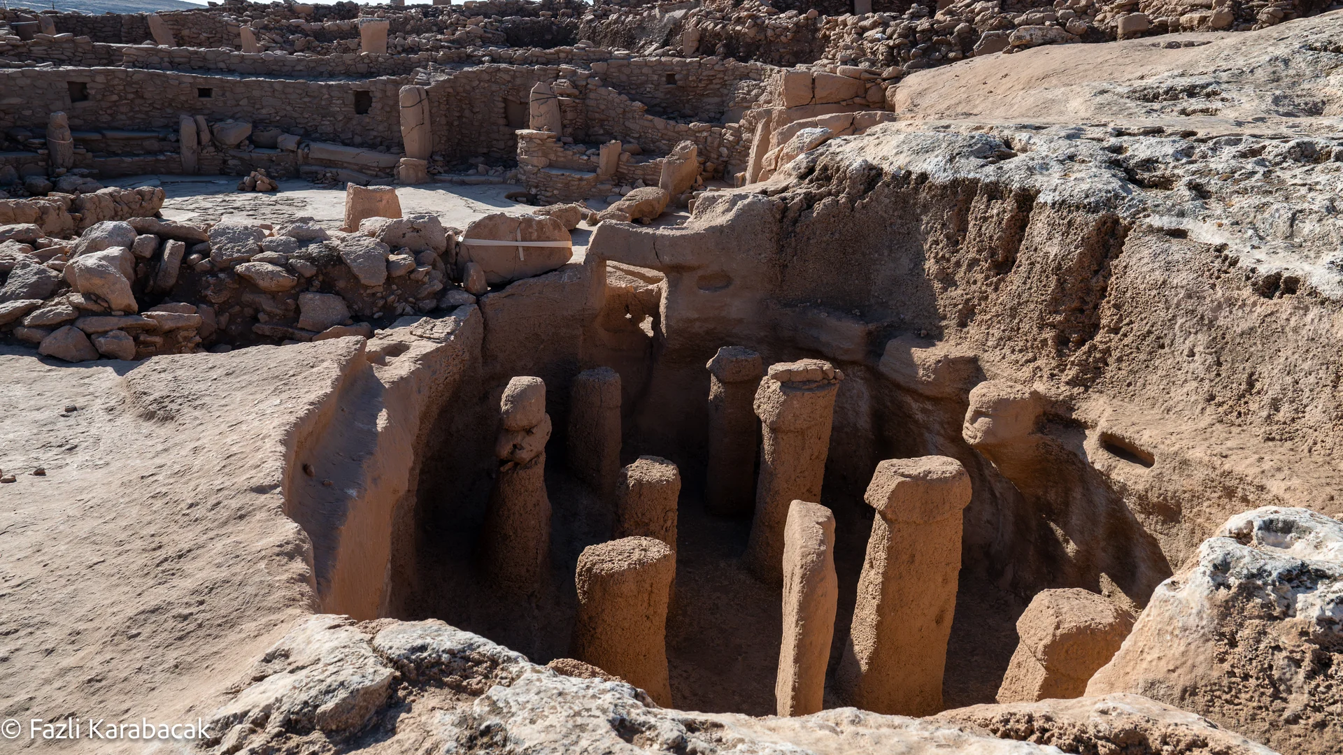 Top-down view of Structure AB at Karahantepe with pillars surrounding the central figure
